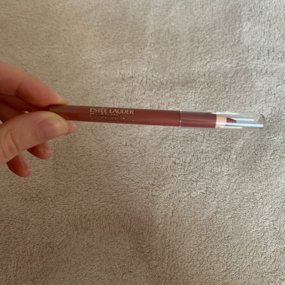 COLLEGE SALE ESTEE LAUDER LIP PENCIL